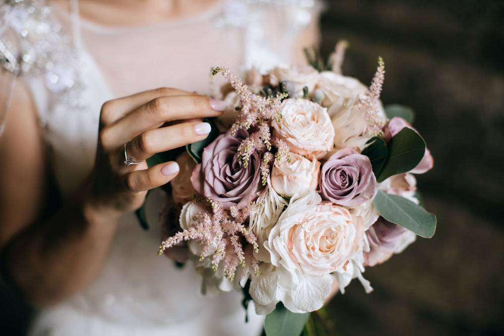création bouquet de mariée artificiel près de Pradines